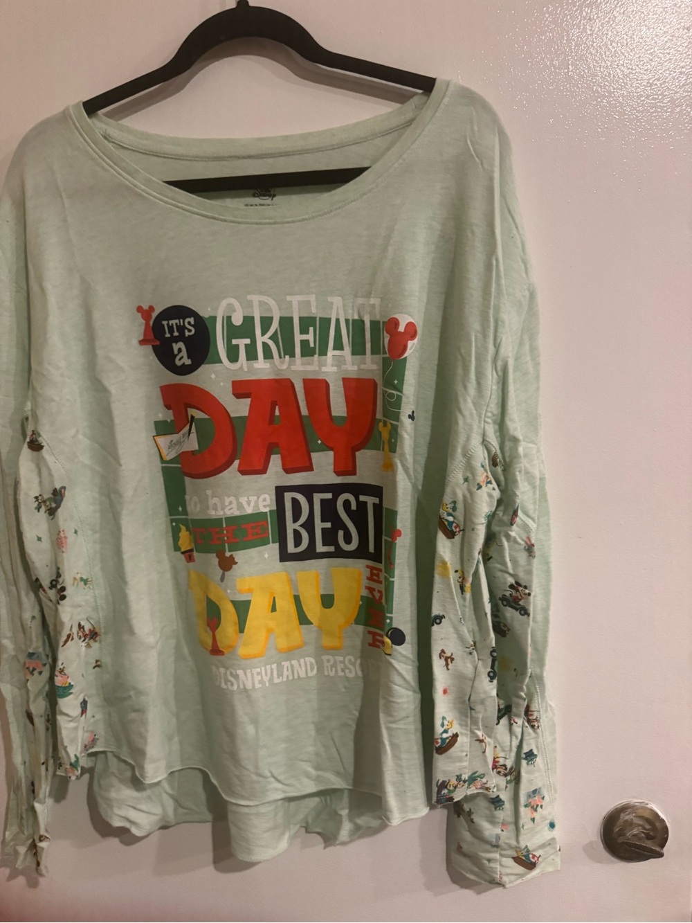 Disneyland Resort "It's a Great Day" Women's Long Sleeve Tee - Light Mint